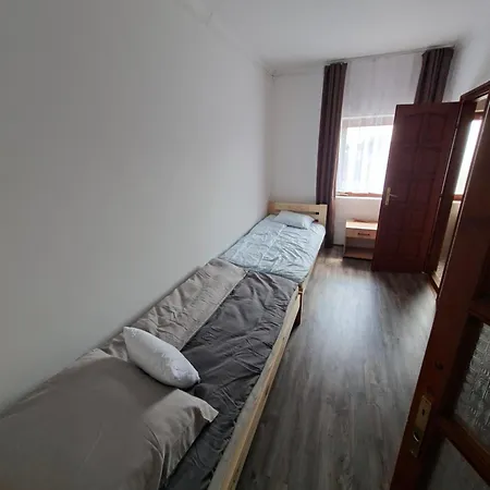Bed and breakfast Kitti Panzió Tiszadada